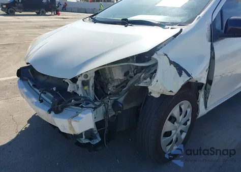 2014 Toyota Prius C Two z USA, uszkodzony, nr VIN JTDKDTB39E1568996